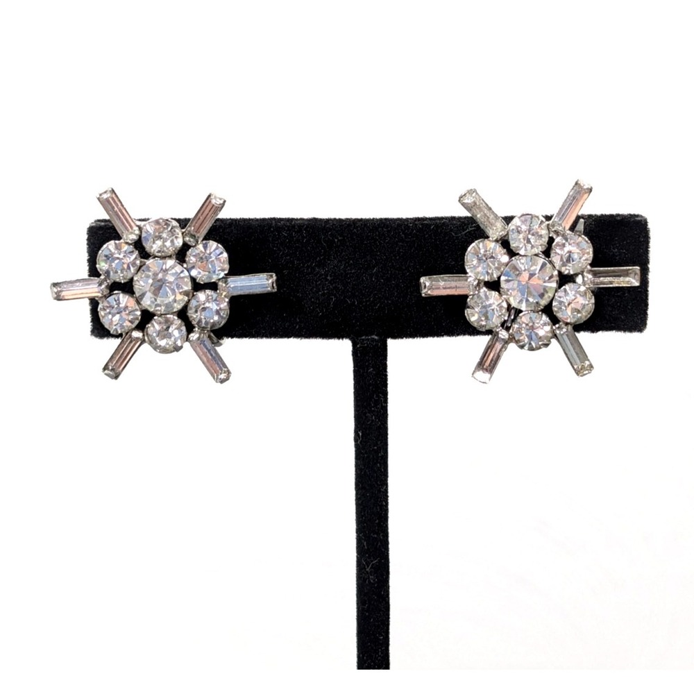 Vintage Garne Signed Clear Baguette Starburst Flower Screw Back‎ Earrings